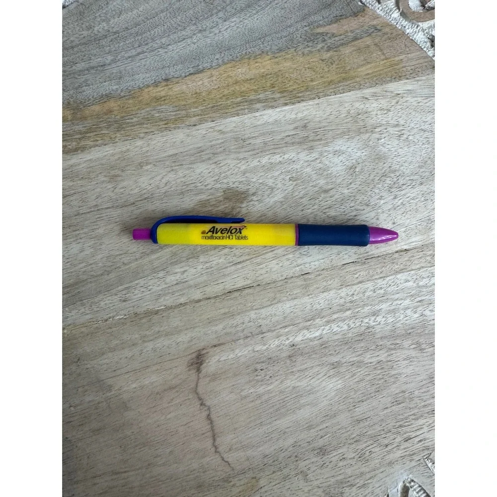 Vintage Avelox Pharmaceutical Advertising Pen Yellow Blue Purple Pharma Drug Rep